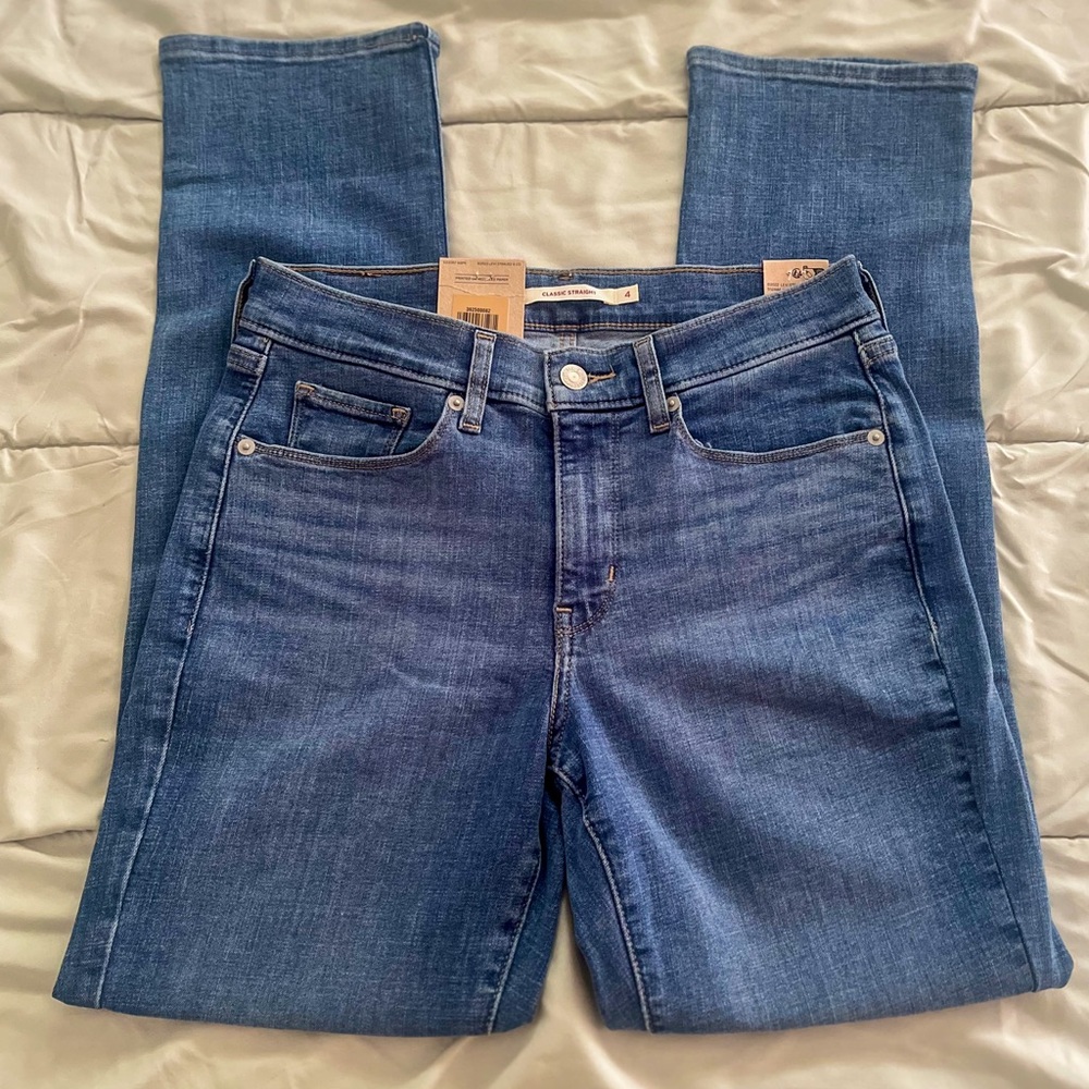 Levi's Blue Straight Leg Jeans with Classic Style